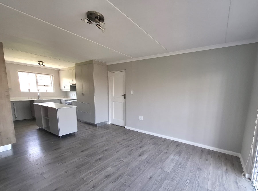 To Let 2 Bedroom Property for Rent in Bloubergstrand Western Cape